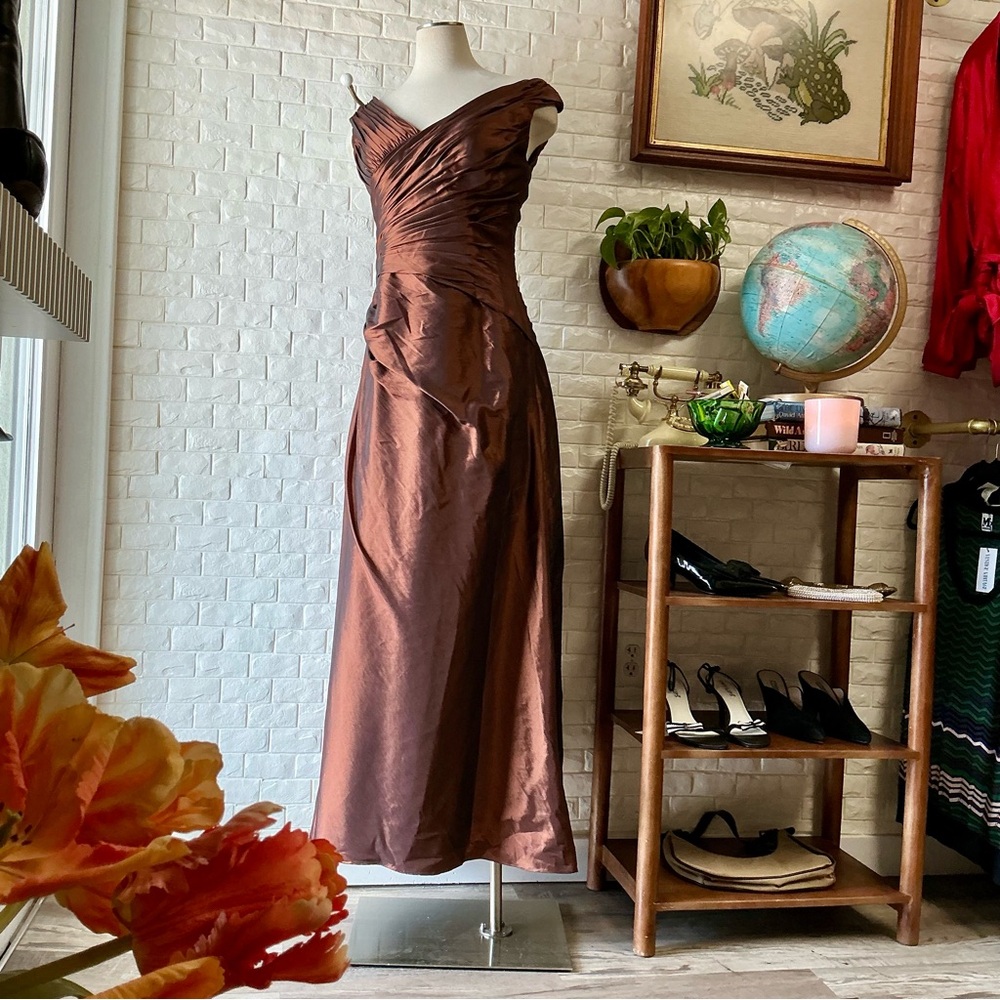 Symphony of Venus Liquid Metallic Copper Ornately Ruched Gathered Bodice Gown - Picture 3 of 17